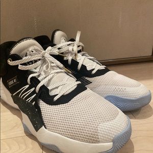 *Like new*Adidas D.O.N White Black Gold Metallic.